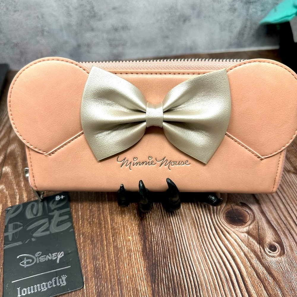 Loungefly X Disney Minnie Mouse Pink Ears Bow long Wallet NWT​​